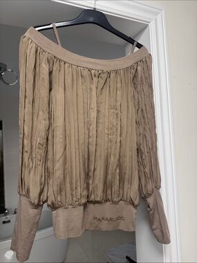 Parasuco Taupe Pleated Off-Shoulder Blouse